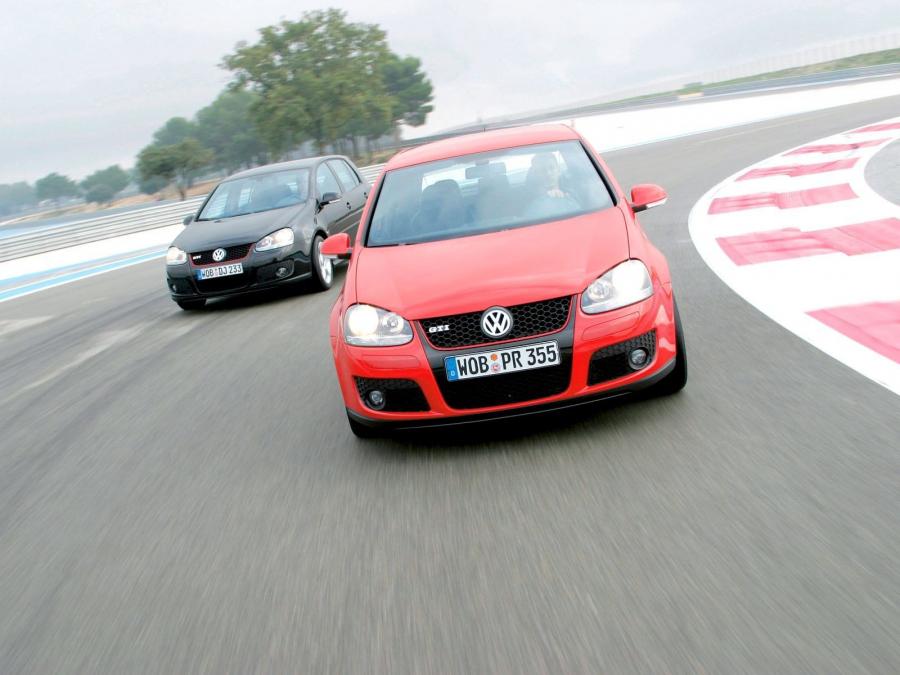  Volkswagen Golf GTi 2005 года  (фото 114 из 135)